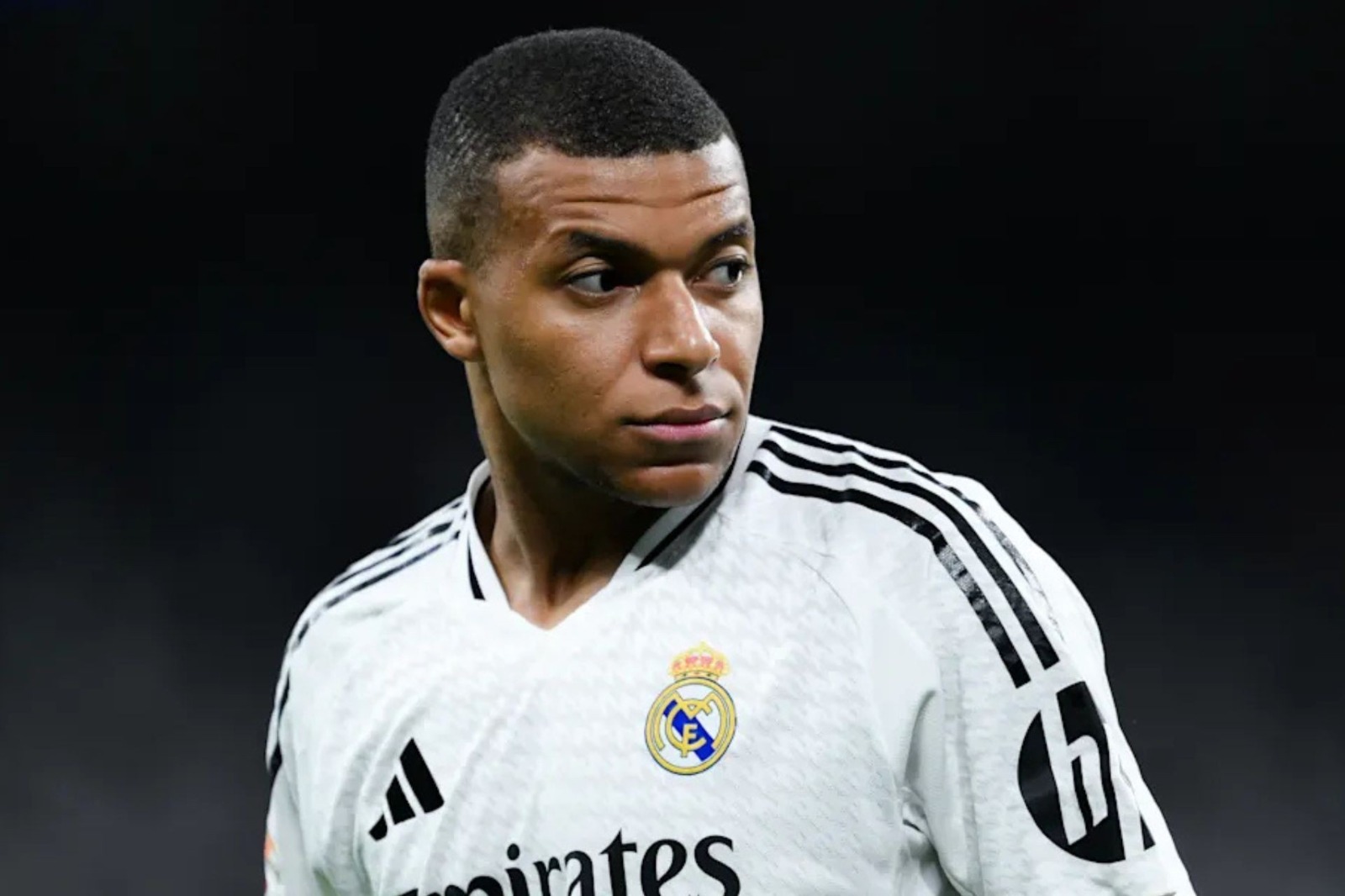 Kylian Mbappé du Real Madrid dépasse Zinédine Zidane